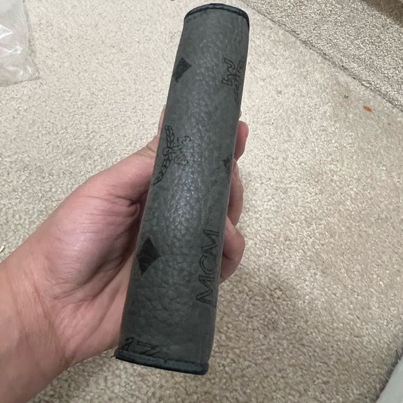 Authentic M C M trifold wallet - Picture 8 of 13